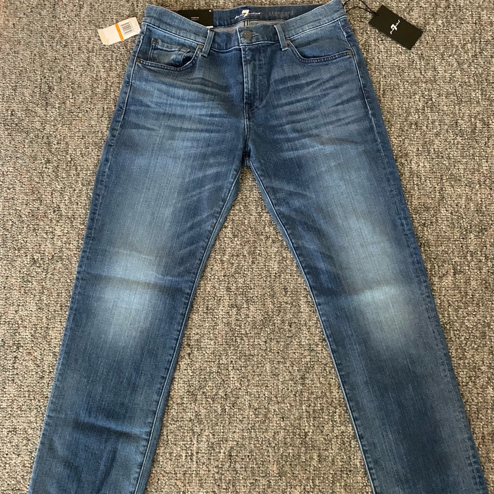 NEW W/ TAGS! Men’s “7 FOR ALL MANKIND” Jeans! (33)